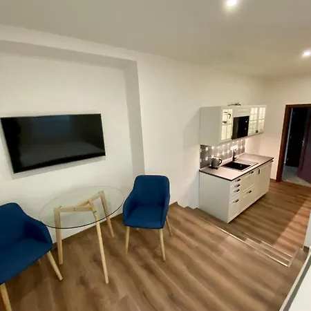 V Ulicce Kır Evi *